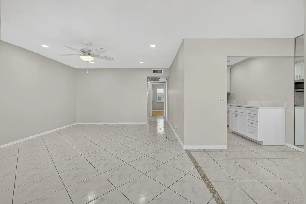 149 Hastings I West Palm Beach FL 33417