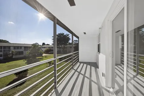 149 Hastings I West Palm Beach FL 33417