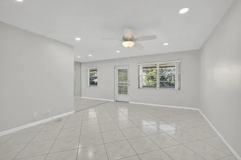 149 Hastings I West Palm Beach FL 33417