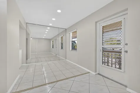 149 Hastings I West Palm Beach FL 33417