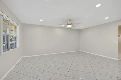 149 Hastings I West Palm Beach FL 33417
