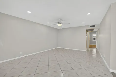 149 Hastings I West Palm Beach FL 33417