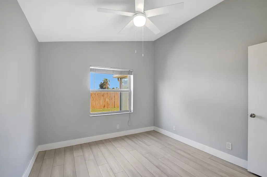 215 NW 40th Avenue Delray Beach FL 33445