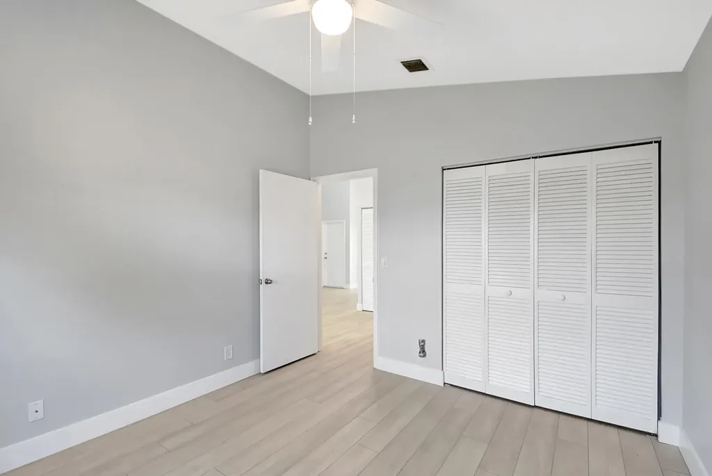 215 NW 40th Avenue Delray Beach FL 33445