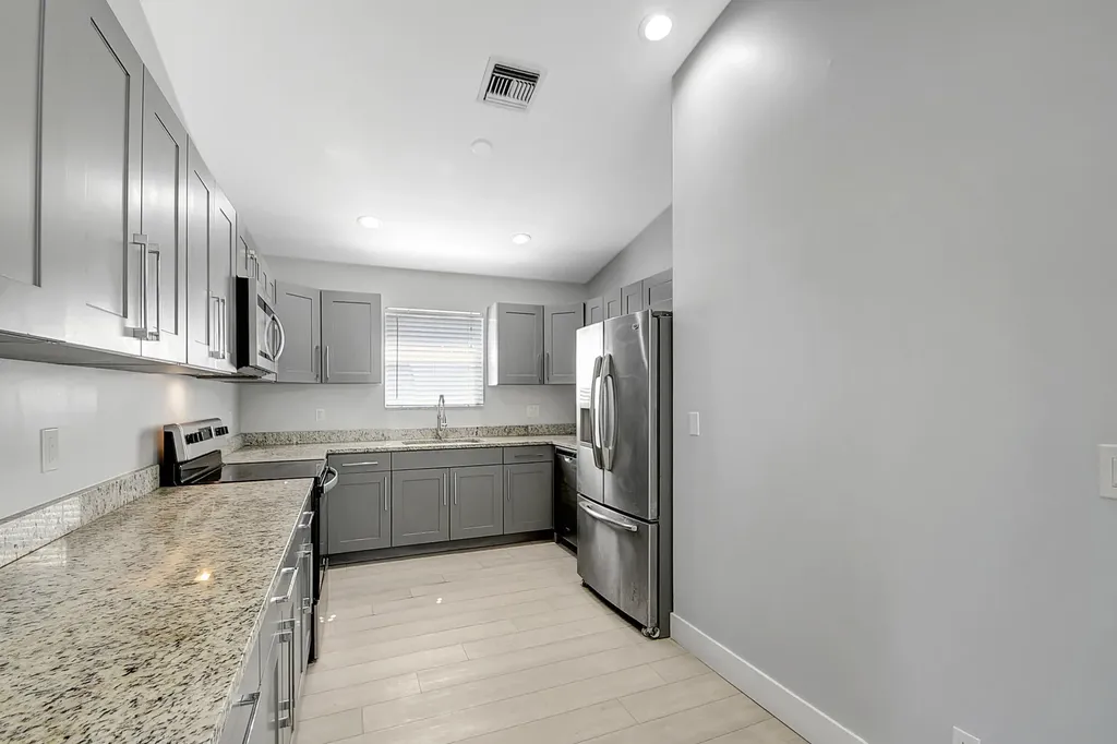 215 NW 40th Avenue Delray Beach FL 33445