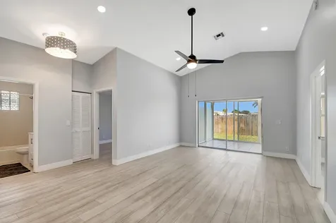 215 NW 40th Avenue Delray Beach FL 33445