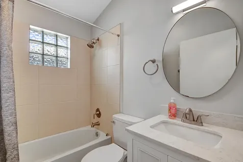 215 NW 40th Avenue Delray Beach FL 33445