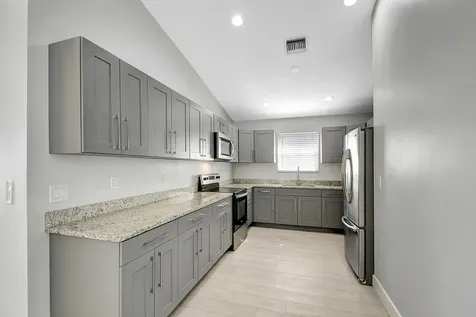 215 NW 40th Avenue Delray Beach FL 33445