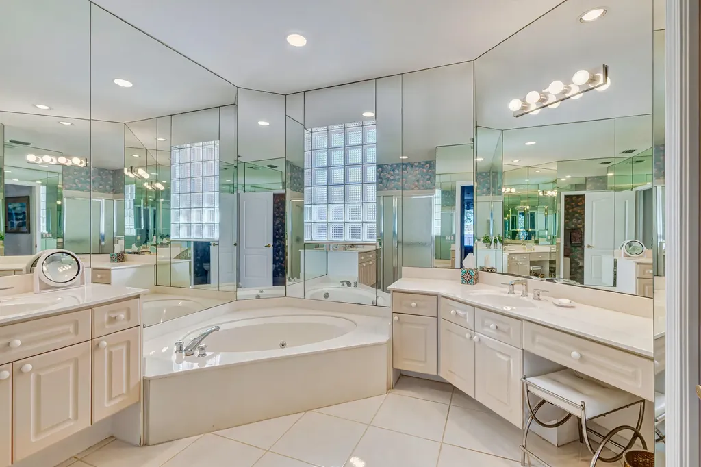 919 Augusta Pointe Drive Palm Beach Gardens FL 33418