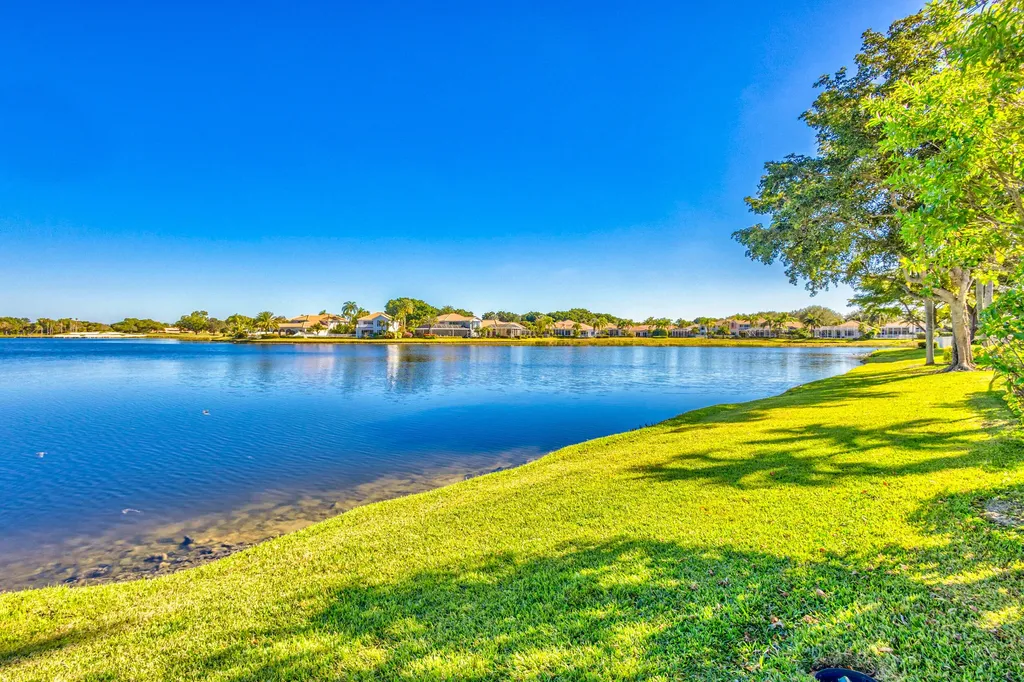 919 Augusta Pointe Drive Palm Beach Gardens FL 33418
