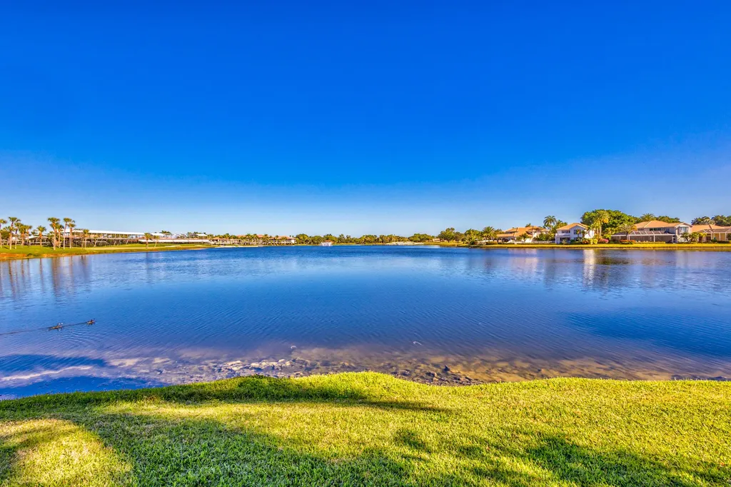 919 Augusta Pointe Drive Palm Beach Gardens FL 33418