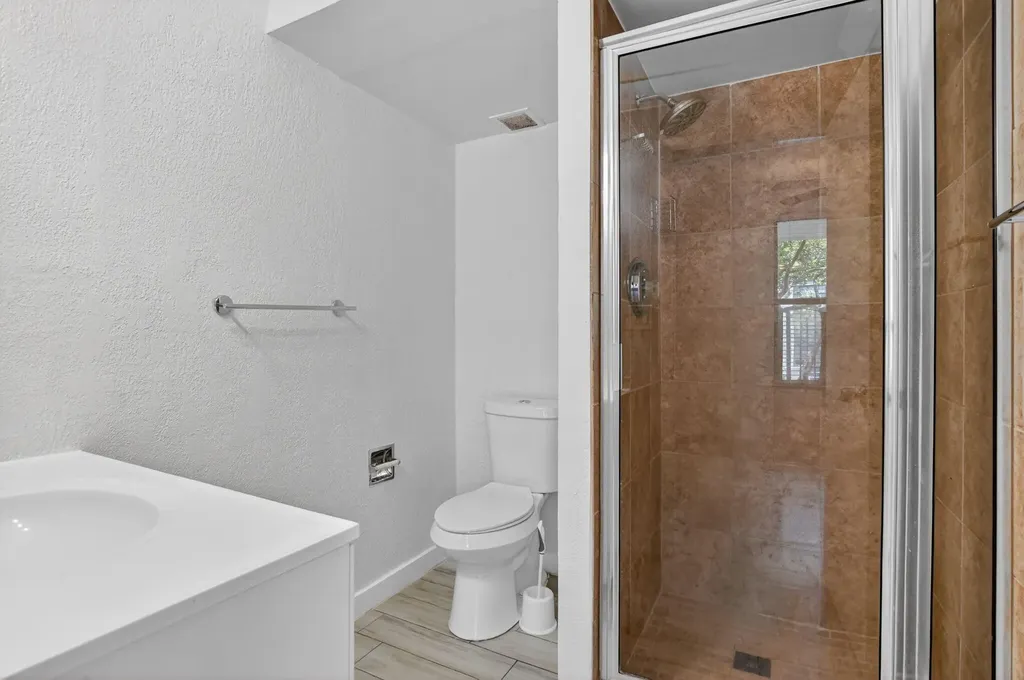 8 Royal Palm Way Boca Raton FL 33432