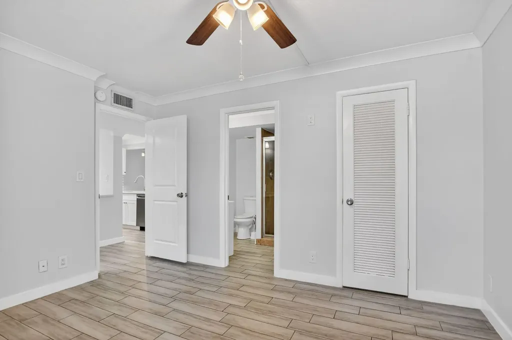8 Royal Palm Way Boca Raton FL 33432