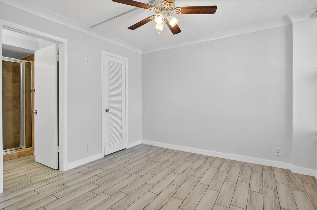 8 Royal Palm Way Boca Raton FL 33432