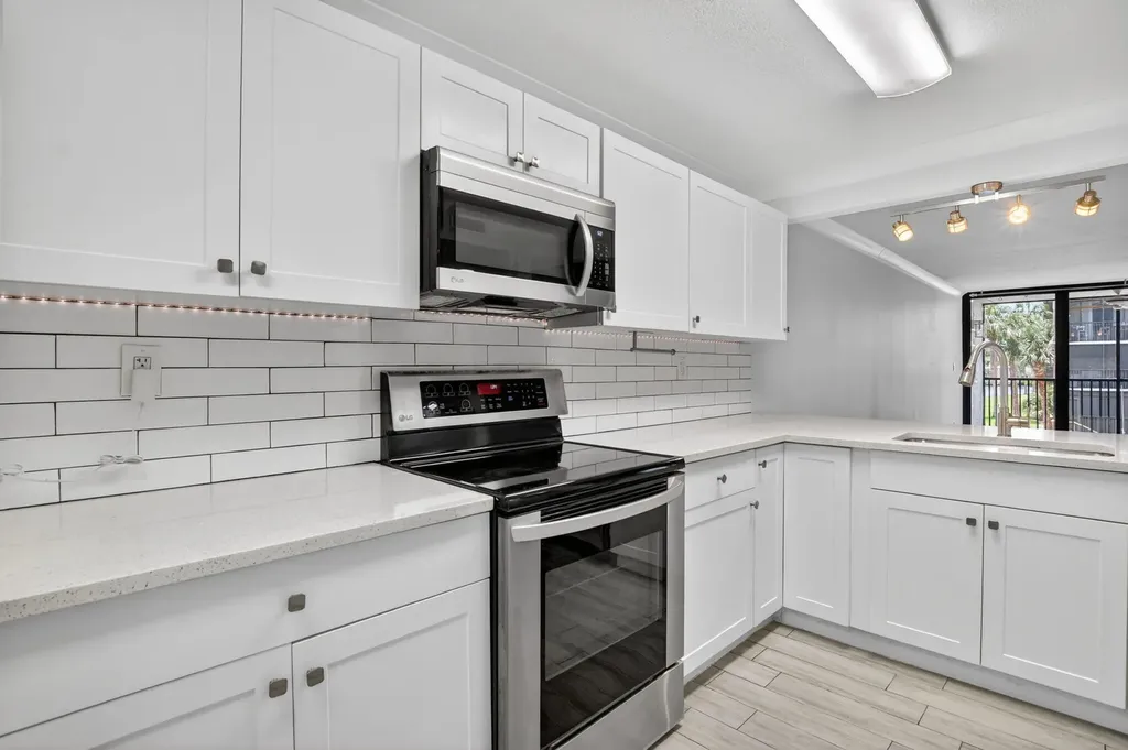 8 Royal Palm Way Boca Raton FL 33432