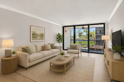 8 Royal Palm Way Boca Raton FL 33432