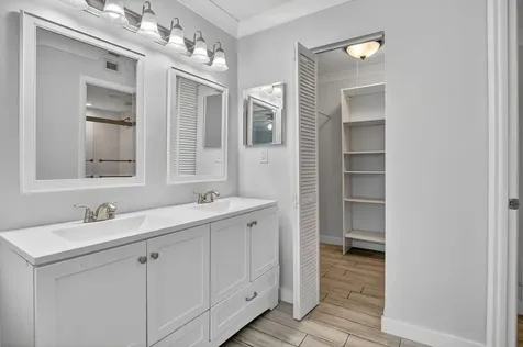 8 Royal Palm Way Boca Raton FL 33432