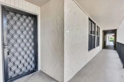 8 Royal Palm Way Boca Raton FL 33432