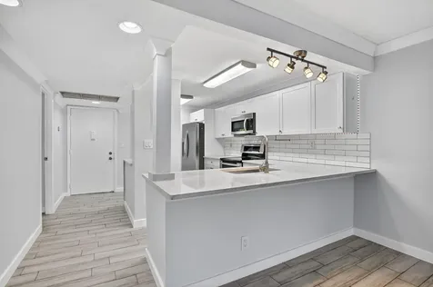 8 Royal Palm Way Boca Raton FL 33432