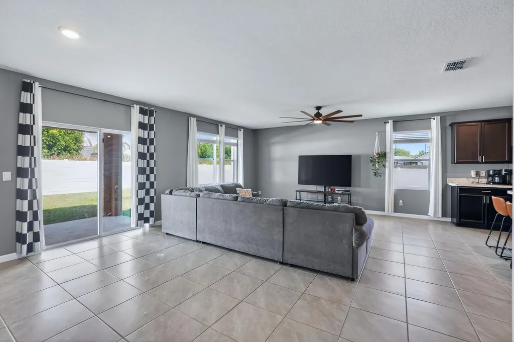 557 SW Columbus Drive Port St Lucie FL 34953