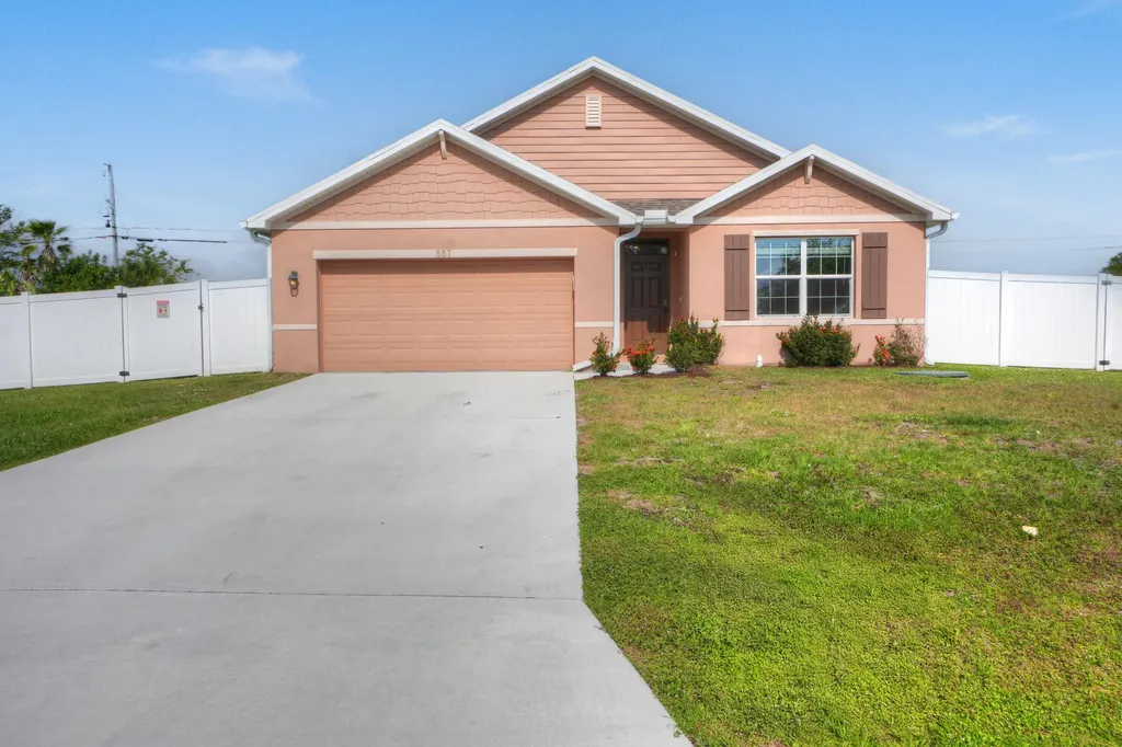 557 SW Columbus Drive Port St Lucie FL 34953
