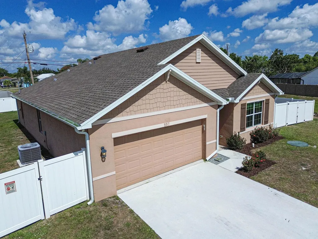 557 SW Columbus Drive Port St Lucie FL 34953