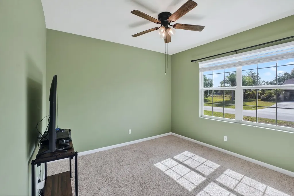 557 SW Columbus Drive Port St Lucie FL 34953