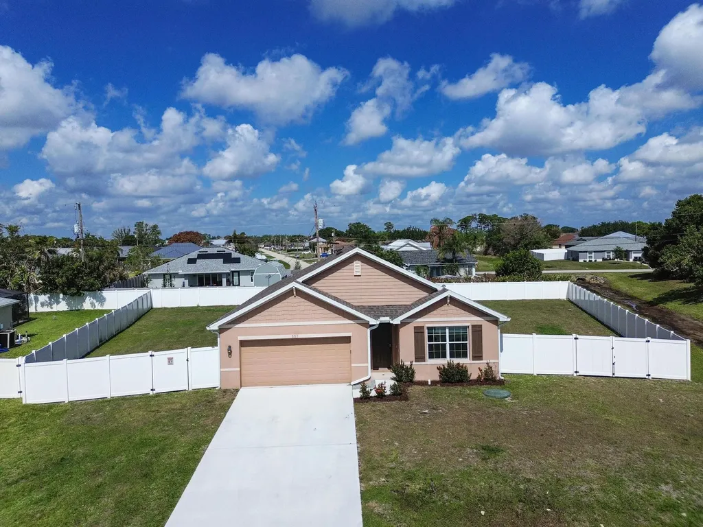 557 SW Columbus Drive Port St Lucie FL 34953