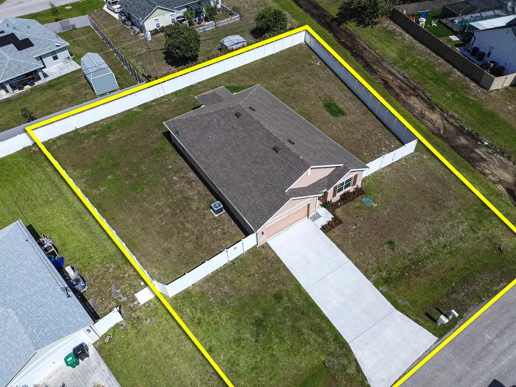 557 SW Columbus Drive Port St Lucie FL 34953