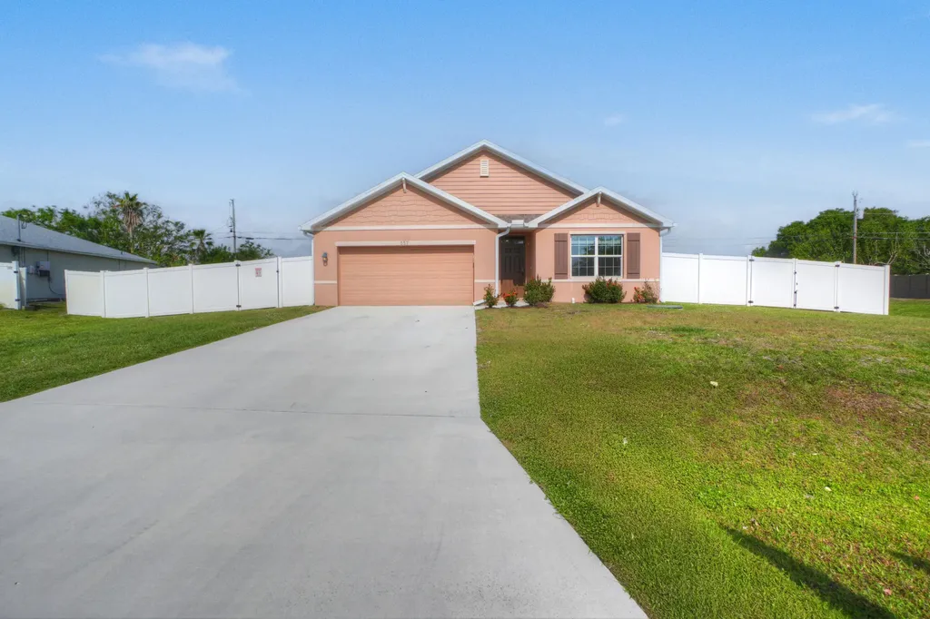 557 SW Columbus Drive Port St Lucie FL 34953