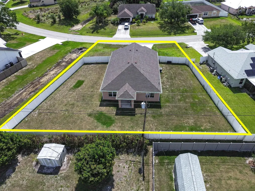 557 SW Columbus Drive Port St Lucie FL 34953