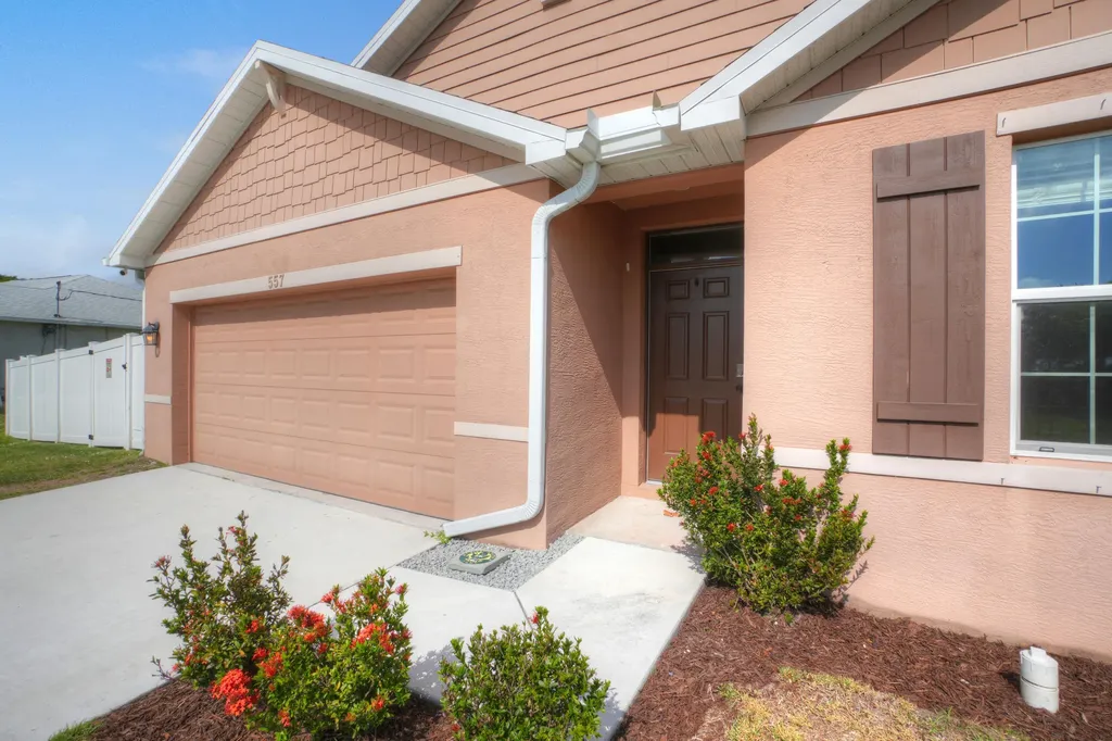 557 SW Columbus Drive Port St Lucie FL 34953