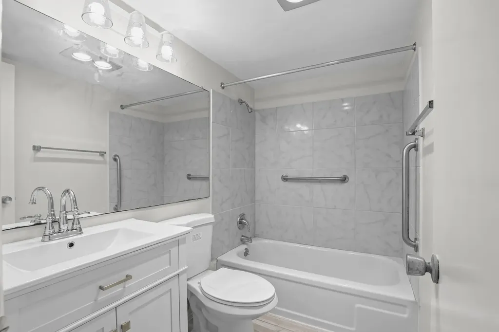 148 Hastings I West Palm Beach FL 33417