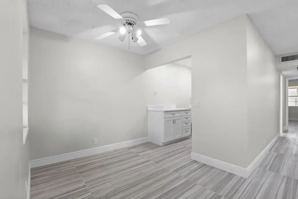 148 Hastings I West Palm Beach FL 33417