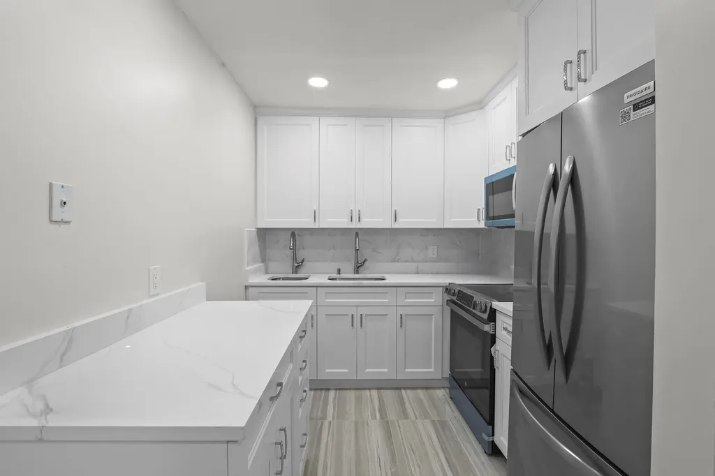 148 Hastings I West Palm Beach FL 33417