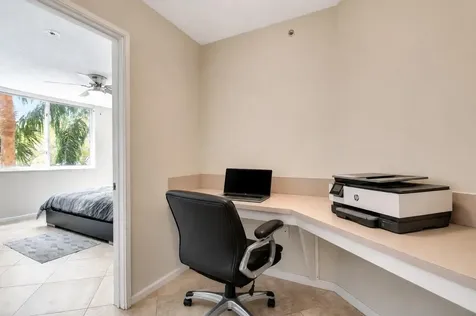 1000 Scotia Drive Hypoluxo FL 33462