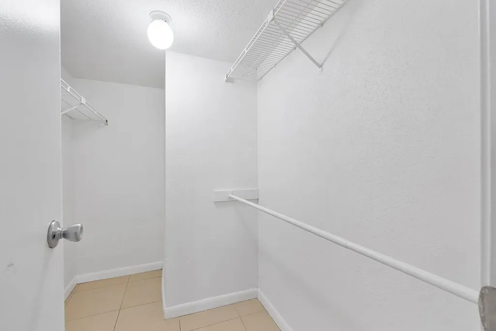 875 Riverside Drive Coral Springs FL 33071