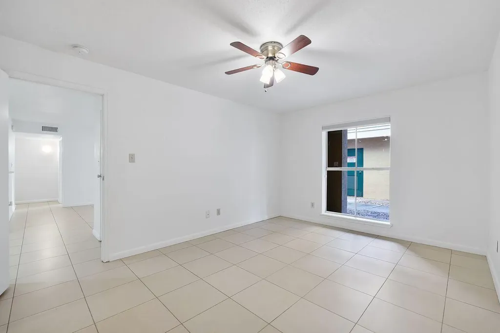 875 Riverside Drive Coral Springs FL 33071