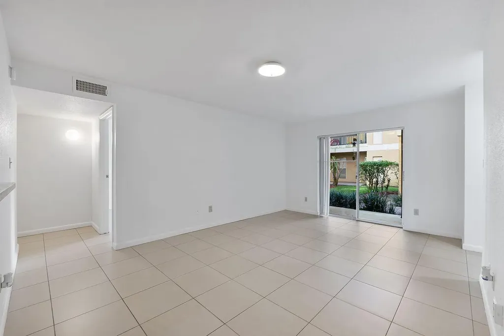 875 Riverside Drive Coral Springs FL 33071
