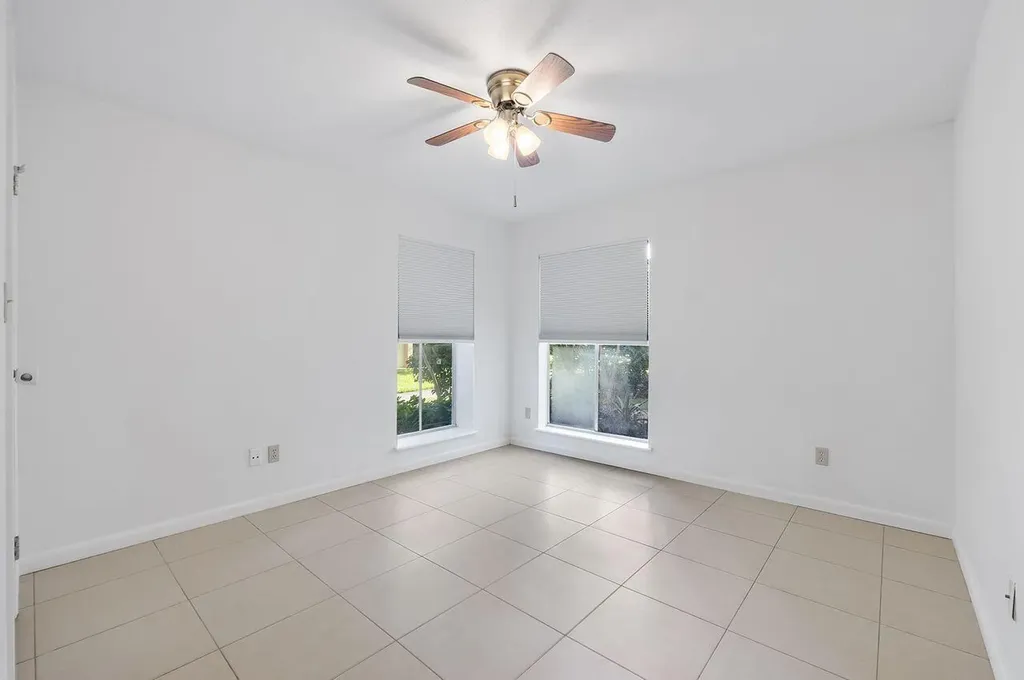 875 Riverside Drive Coral Springs FL 33071