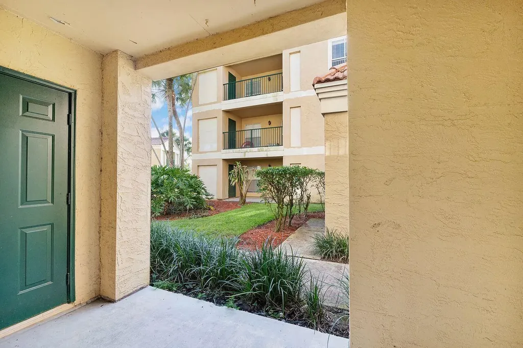 875 Riverside Drive Coral Springs FL 33071