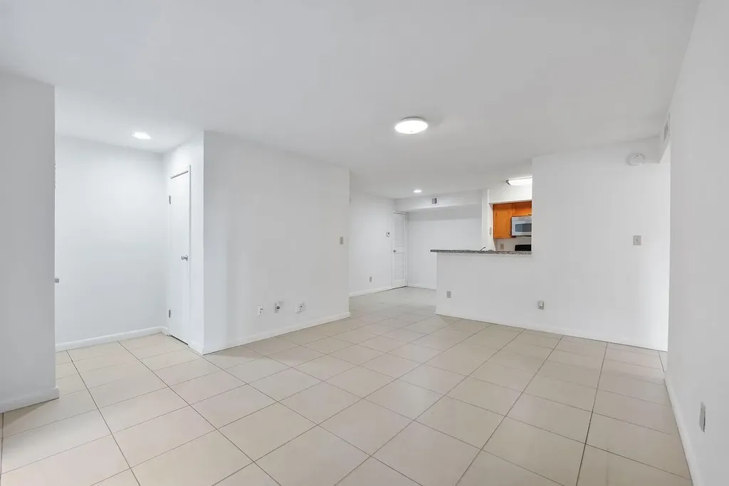 875 Riverside Drive Coral Springs FL 33071