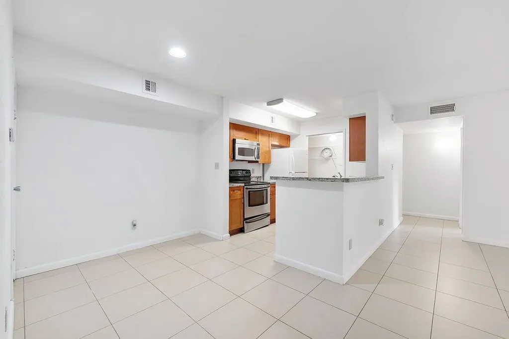 875 Riverside Drive Coral Springs FL 33071