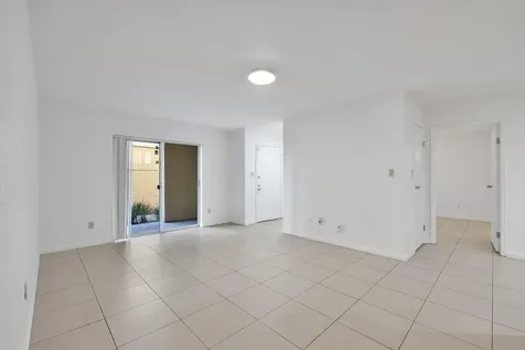 875 Riverside Drive Coral Springs FL 33071