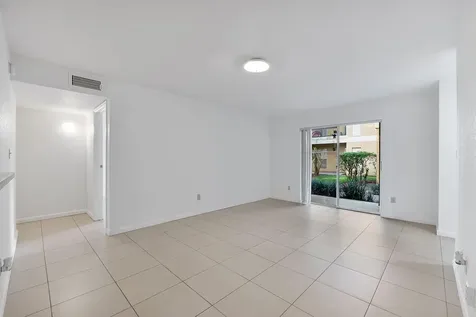 875 Riverside Drive Coral Springs FL 33071