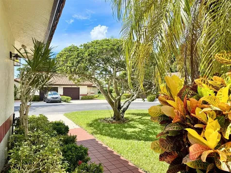 5462 Palm Springs Lane Boynton Beach FL 33437
