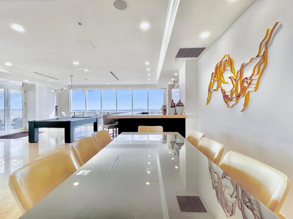511 SE 5th Avenue Fort Lauderdale FL 33301