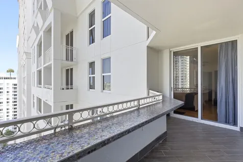 511 SE 5th Avenue Fort Lauderdale FL 33301