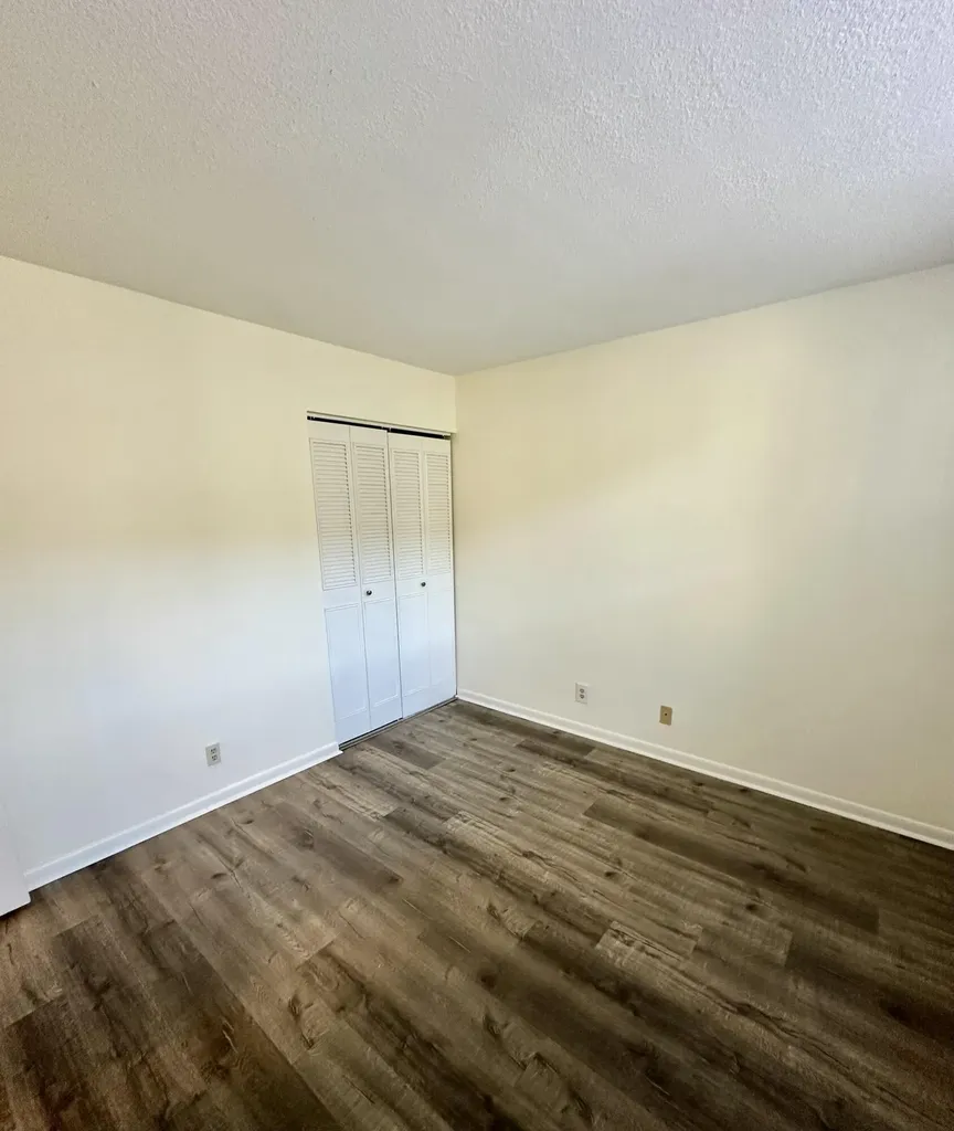 1250 S Military Trail Deerfield Beach FL 33442