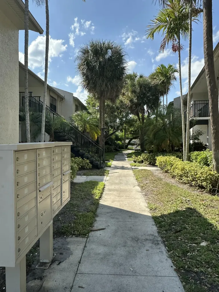 1250 S Military Trail Deerfield Beach FL 33442